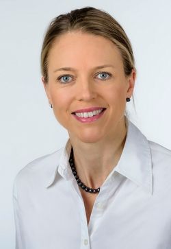 Portraitfoto der Ärztin Dr. med. Henrike Cloos